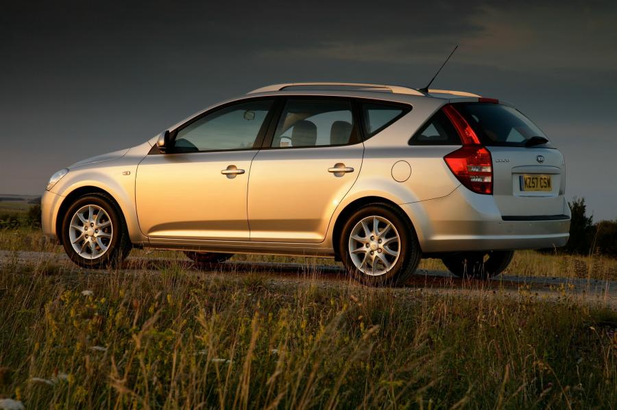  Kia cee&rsquo;d SW 2007 года  (фото 46 из 47)